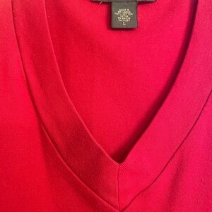 Banana Republic Vibrant Red V-Neck Long Sleeve Top 100% Stretch Cotton in LG.